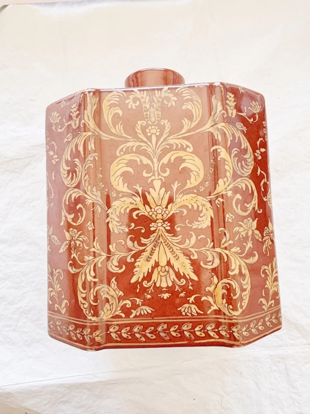 WL 1895 Porcelain Octagon Tea Jar Vase Baroque Rococo Red Gold Scroll Motif 8